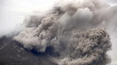 Indonézia: Sopka Sinabung vybuchla a usmrtila troch ľudí