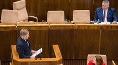 SaS prinesie nové informácie v kauze Čistý deň, Smer vyzval Kollára na vzdanie sa mandátu