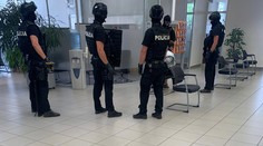 Dráma v banke v Banskej Bystrici: V miestnej pobočke zasahovali kukláči