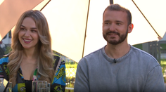 Spojili hudbu a humor, ich videá bavia masy. Matej Zrebný a Nia nám porozprávali o zákulisí ich tvorby