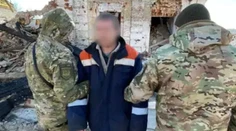 VIDEO: Stratený ruský vojak pol roka prežíval v opustených budovách. Zadržali ho v civilných šatách