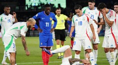 VIDEO: Kuriózne zranenie hviezdy Talianska. Nová posila Arsenalu nedohrala duel proti Francúzsku