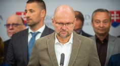 Sulík tvrdí, že sa snaží viesť SaS maximálne tolerantne voči iným názorom. S Klusom chce hovoriť