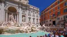 Radnica v Ríme zvažuje obmedziť prístup k Fontáne di Trevi. Dôvodom je nevhodné správanie turistov