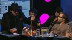 Šok vo verejnoprávnej televízii: Spevák šnupal kokaín v živom vysielaní!