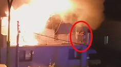 Veľký požiar na sídlisku Baničné v Ružomberku. Dvanásť ľudí z toho sedem detí prišlo o strechu nad hlavou