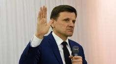 Milan Majerský je vydierateľný a pomáha Ficovi zložiť vládu, tvrdí Alojz Hlina
