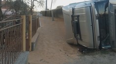 Vyše 20 ton pšenice skončilo v záhrade rodinného domu