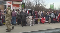 Takto to vyzerá na ukrajinskej strane hraníc smerom z Užhorodu. Tvoria sa kilometrové rady