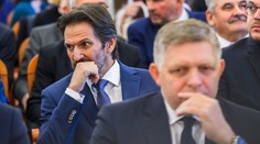 Kaliňák na obrane, na doprave Jozef Ráž mladší. Fico predstavil nominácie na ministrov