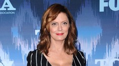 Herečka ukázala v 71 rokoch nadupaný výstrih. Mladé jej môžu závidieť