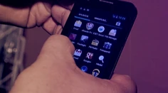 Pozor na neviditeľné SMS! Odborníci zisťujú príčinu