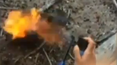 Otrasné! Zapálili nevinné zviera a ešte sa na tom zabávali