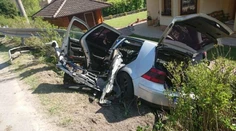 Nehoda na Kysuciach: Po náraze do zvodidiel zomrela tínedžerka (†14)