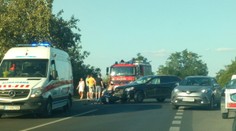 Vodička nedala prednosť motorke, motocyklistku odviezol vrtuľník