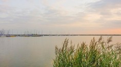 Otrasné detaily z brutálnej vraždy ženy, ktorej torzo tela našli v jazere v Rakúsku