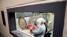 Farmaceutický priemysel nedokáže poskytnúť dostatok testovacích súprav na koronavírus