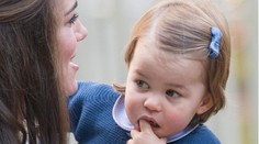 Fanúšikovia si všimli úžasný detail: Princezná Charlotte to odpozorovala od mamy