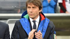 Conte po EUR0 2016 zasadne na lavičku Chelsea