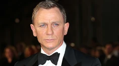 Moje meno je Bond, James Bond. Kto zažiaril na svetovej premiére?