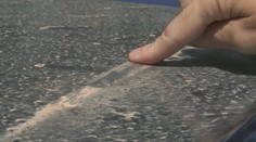 Piesok zo Sahary zasiahol Slovensko. Ak si nechcete poškodiť lak na aute, zbavte sa ho inak