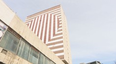 Hotel Kyjev čaká na obnovu roky. Developer sa údajne nevie pohnúť z miesta