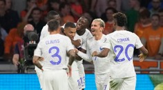 Uchmatne Holandsku miestenku Grécko? Šláger večera patril Francúzom, postup majú vo vrecku aj Belgičania