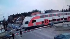 Tragédia na západnom Slovensku: Mladíka (†18) zrazil vlak priamo na priecestí