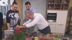 Obaľované zelené lusky s medovo horčicovým dresingom