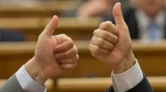 Majetkové priznania politikov sa sprísňovať nebudú, chýbali hlasy Smeru