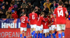 Kvalifikácia: Česi to zvládli v hodine dvanástej, obhajcovia z Talianska uspeli iba o skóre