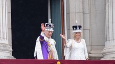 Kráľ Karol sa vraj chystá prenechať vládnutie Williamovi. Rodinný komorník prezradil kedy