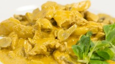 Hydinové soté na šampiňónoch