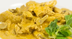 RECEPT NA DNES: Hydinové soté na šampiňónoch