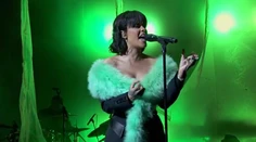Rihanna naživo, ako ste ju dávno nevideli. Žiaden sex, len spev