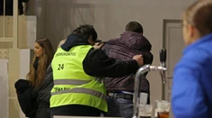 Zvolenskí fanúšikovia urobili poriadnu hanbu Slovensku. V Miškovci vraj kopali aj ženy a deti
