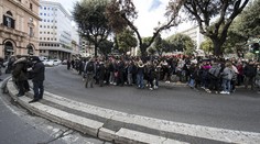Taliansko zasiahlo zemetrasenie, v Ríme evakuovali metro