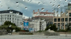 Zmena počasia. Ochladí sa a bude pršať