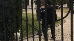 Na úrade vlády hľadali bombu, páchateľovi hrozí až päť rokov za mrežami