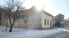 Polícia objasnila sobotňajšiu vraždu v Poprade: Obvinili muža, ktorý obeť pichol nožom a dokopal na smrť