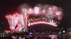 Sydney privítalo nový rok tradičným veľkolepým ohňostrojom