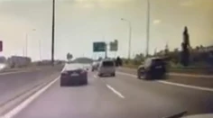 VIDEO: Vodič Jeepu na D2 predbiehal sprava v obrovskej rýchlosti a cez plné čiary