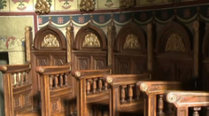 Za sedadlo v kostole vysolil nehorázne peniaze. Manželka chcela mať dobrý výhľad