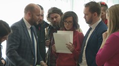 Spor o darovanie stíhačiek Ukrajine zrejme skončí na súde. Kaliňák označil Naďovu analýzu za zdrap papiera