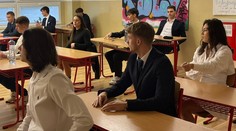 Juraj Slafkovský sa vrátil do školskej lavice. Ani draftovú jednotku neobišla maturita