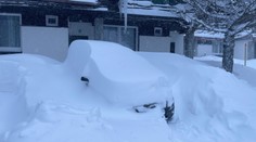 OBRAZOM: Slovensko bojuje so snehom. Kalamita udrela v plnej sile