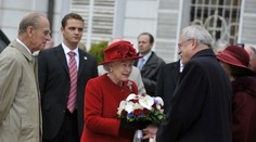 Princ Philip bol s kráľovnou aj na Slovensku. Toto od nich náš prezident nečakal