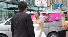 Snúbenica si pred svadbou vyskúšala nastávajúceho. Ten ju nechal