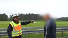 Chcete vidieť mŕtvolu? Takto nemecký policajt vyťahuje z áut ľudí, ktorí si fotia nehody