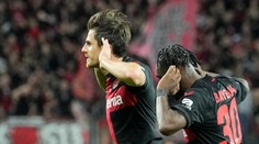 Bundesliga: Leverkusen pod Alonsovým vedením stále na tróne. Dortmund nečakane stratil